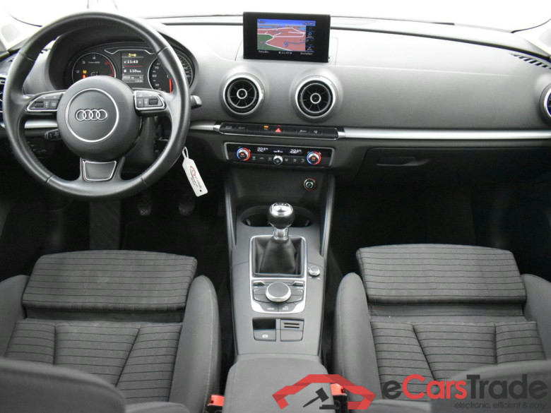 Audi A3 1.6 TDi S-Line Xenon Navi Sport-Seats Klima PDC ... #6