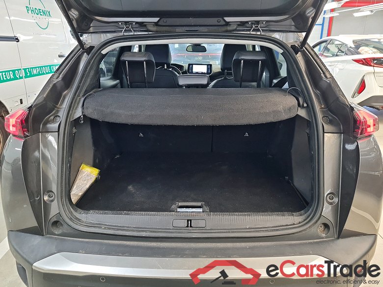 Peugeot 2008 1.2 PureTech Allure 130Hp Navi 1/2 Sport-Leather KeylessGo Klima PDC ... #5