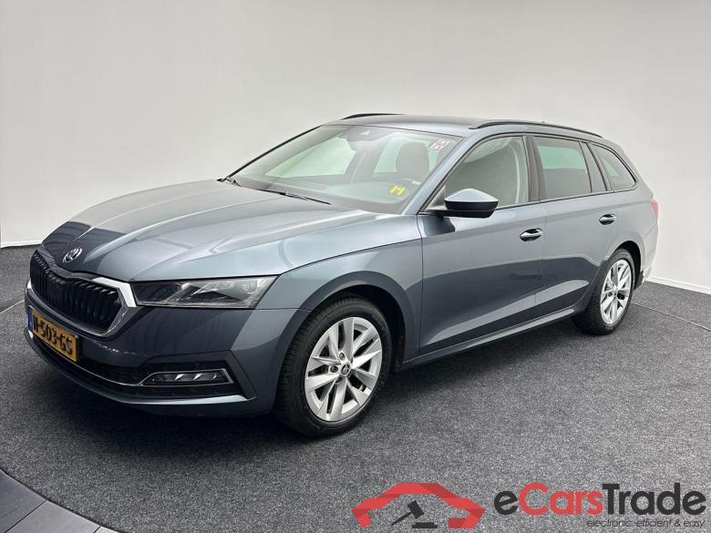 SKODA Octavia Combi 1.5 TSI First Edition #1