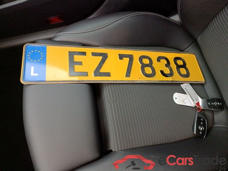 MERCEDES CLASSE CLA COUPE DIESEL (C118) CLA 200 d 150 Business Solution (EU6d-TEMP) 4d Auto #4