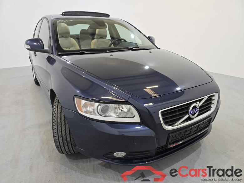 Volvo S40 1.6D Pano Navi Leather Klima PDC... #2