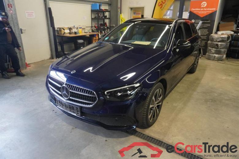 Mercedes E-Class Wagon ´16 E -Klasse T-Modell E 300 de 4Matic (213.211)Avantgarde 2.0 225KW AT9 E6d #1
