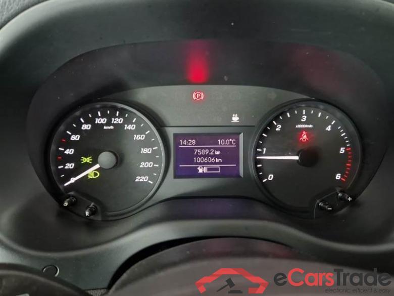 Mercedes 98 MERCEDES-BENZ VITO / 2014 / 4P / FURGONE 114 CDI RWD LONG #4