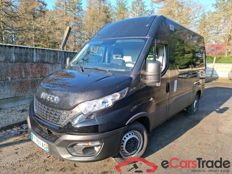 Iveco 2.3 35S16 V11 H2 3520 IVECO Daily / 2019 / 4P / Fourgon tôlé 2.3 35S16 V11 H2 3520