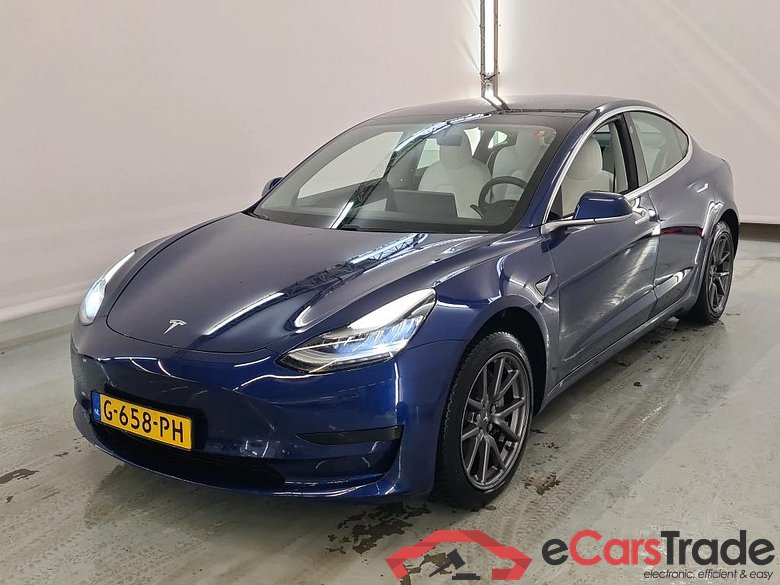 Tesla Model 3 '18 BEV Tesla Model 3 Standard Range Plus RWD 4d #1