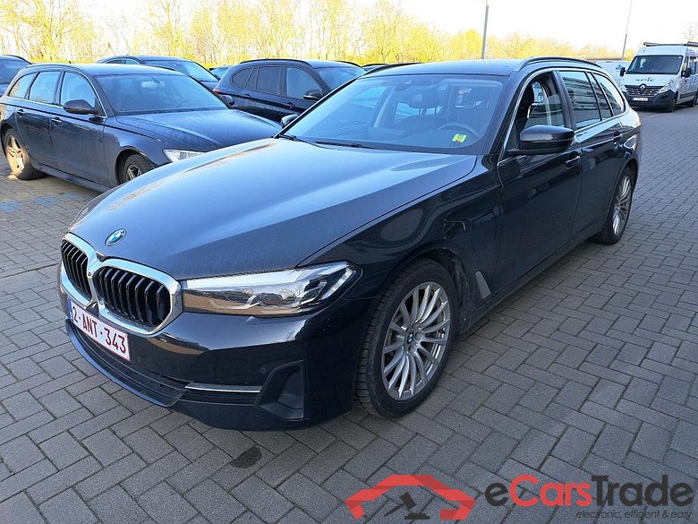 BMW - BMW 5 TOURING 530e 292PK Business Edition With Dakota Heated Seast & Trailer Towing Hook * HYBRID *