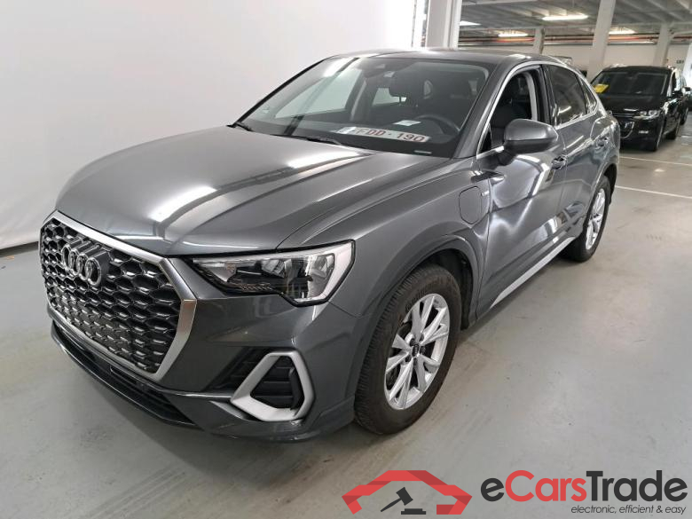 AUDI Q3 SPORTBACK 1.4 45 TFSI E S TRONIC S LINE Light module 1 Business