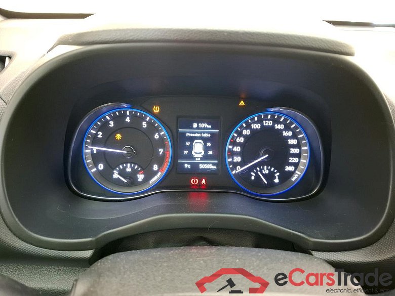 Hyundai 1.0T-GDI 120 Creative HYUNDAI Kona / 2017 / 5P / SUV 1.0T-GDI 120 Creative #6