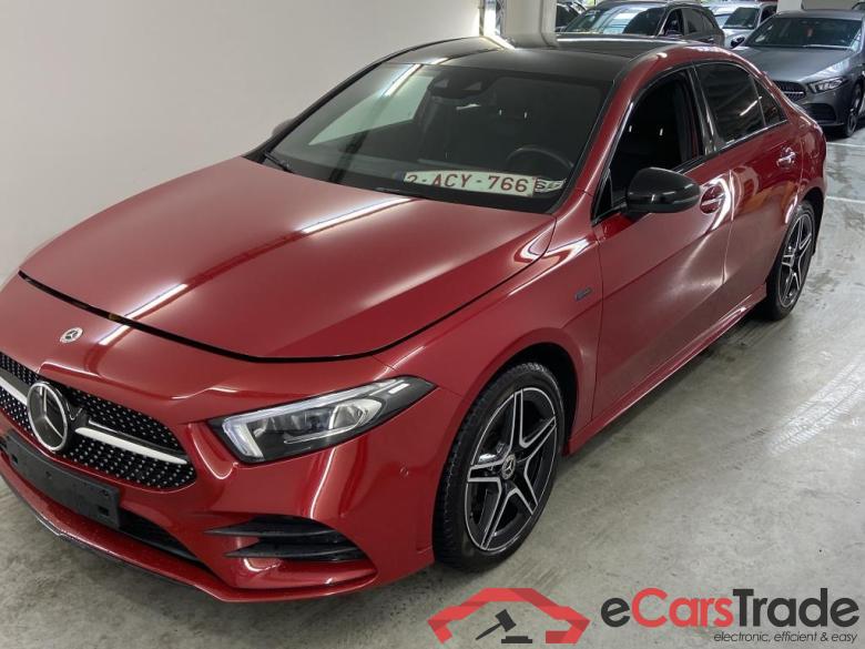 MERCEDES-BENZ A-CLASS LIMOUSINE 1.3 A 250 E BUSINESS SOLUTION AMG DCT Plus Driving Assistance #1