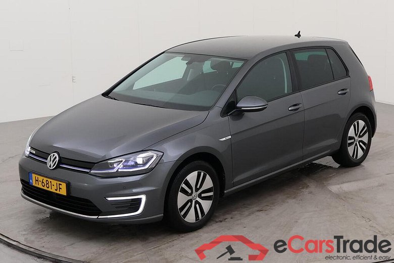 VOLKSWAGEN e-Golf 