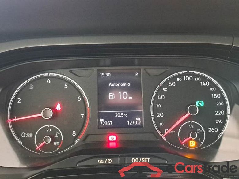 Volkswagen 49 VOLKSWAGEN POLO / 2017 / 5P / BERLINA 1.0 TSI COMFORTLINE DSG BMT #4