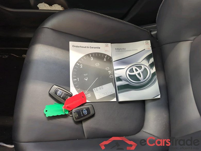 Toyota RAV4 '18 Toyota RAV4 2.5 Hybrid 2WD Style Automaat 5d #4