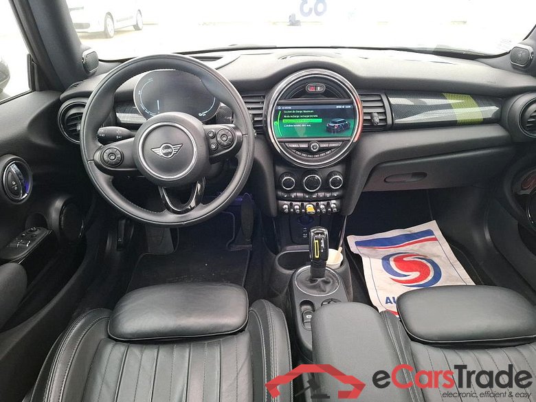 Mini Cooper SE Finition Yours 184 ch BVA MINI Mini / 2014 / 3P / Berline Cooper SE Finition Yours 184 ch BVA #6