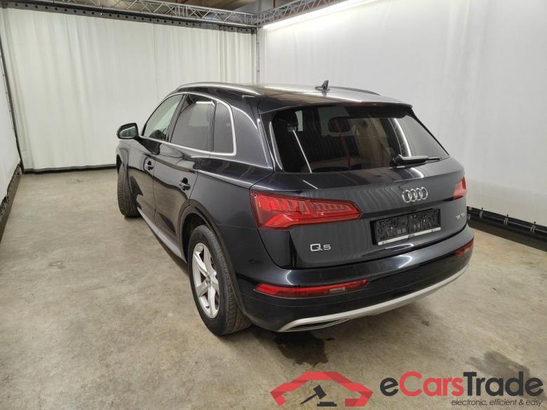Audi Q5 Sport 35 TDI 5d #3