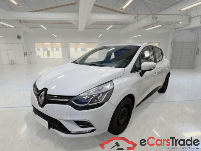 Renault 15ZENSTOCK1 RENAULT CLIO / 2016 / 5P / BERLINA 1.5 DCI 75CV ENERGY ZEN