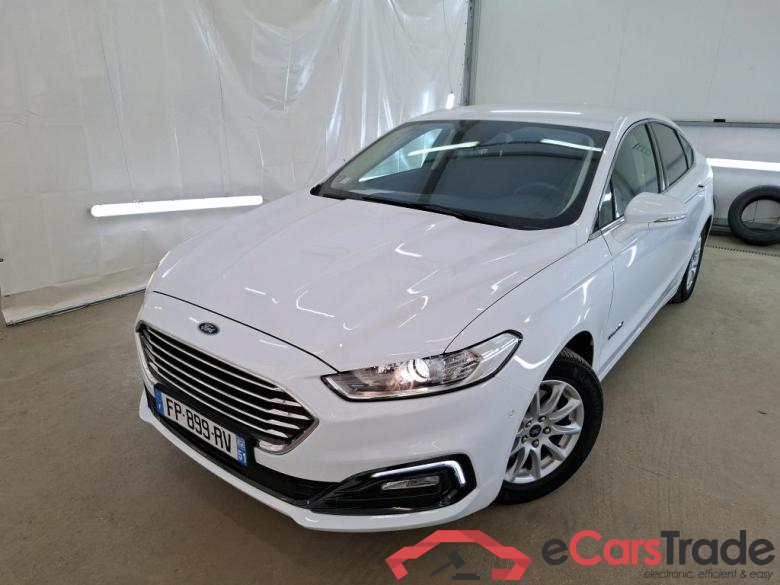 Ford 4P 2.0 HYBRID 187 ch auto Titanium FORD Mondeo / 2019 / 4P / Berline 4P 2.0 HYBRID 187 ch auto Titanium