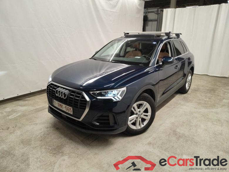 Audi Q3 35 TDI S Tronic Business Edition 5d