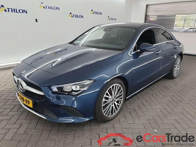 MERCEDES-BENZ CLA CLA 180 DCT Luxury Line 4D 100kW