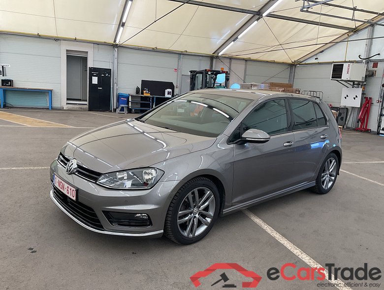 VOLKSWAGEN Golf VII Golf  Highline 1.4 TSI BlueMotion Technology 92 kW (125 ch) 6 vitesses manuel #1