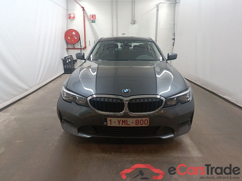 BMW 3 Reeks Berline 318dA (100 kW) 4d