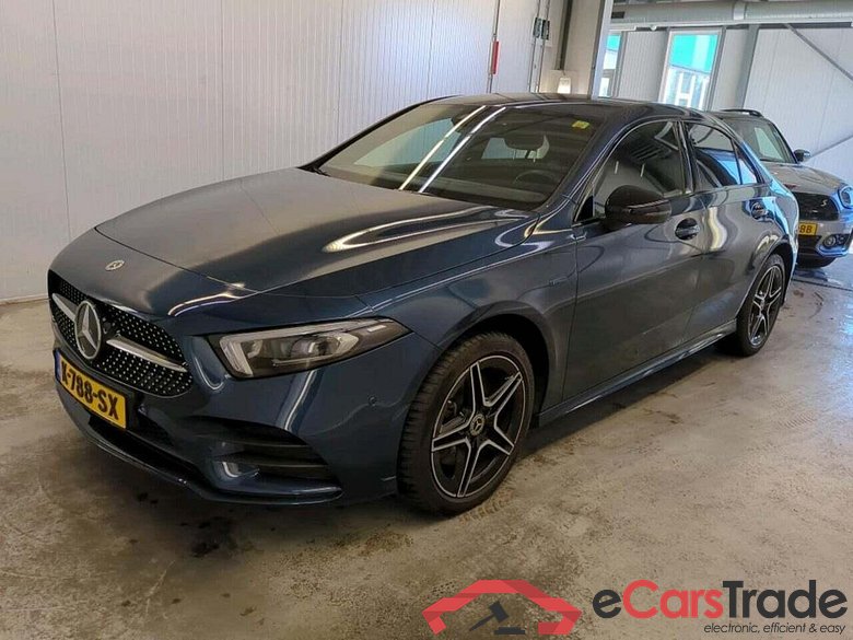 MERCEDES-BENZ A-klasse 250 e Bns Sol. AMG #1