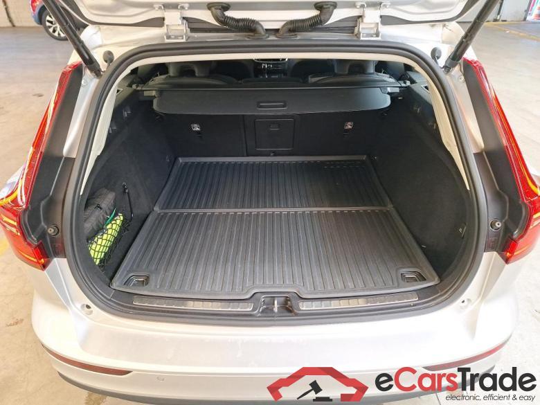 VOLVO V60 DIESEL - 2018 2.0 D3 Momentum Pro #4