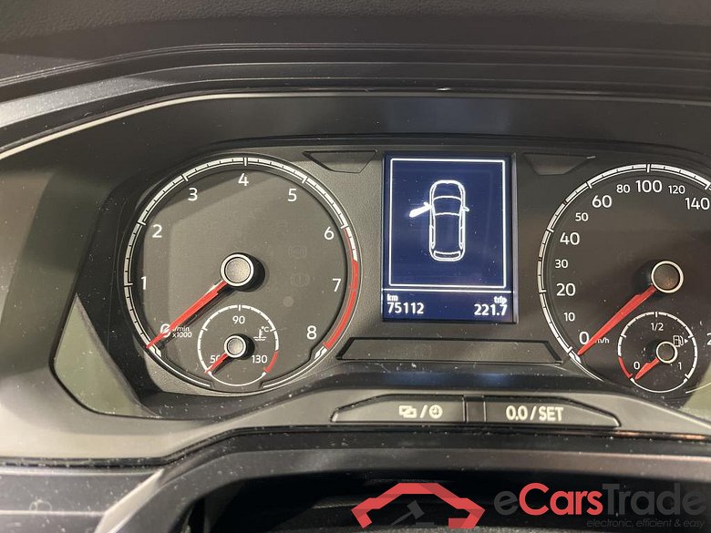 VOLKSWAGEN POLO - 2018 1.0i Trendline #6