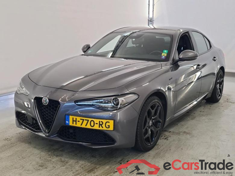 AlfaRomeo Giulia '16 Alfa Romeo Giulia 2.0 GME 200pk auto 4d