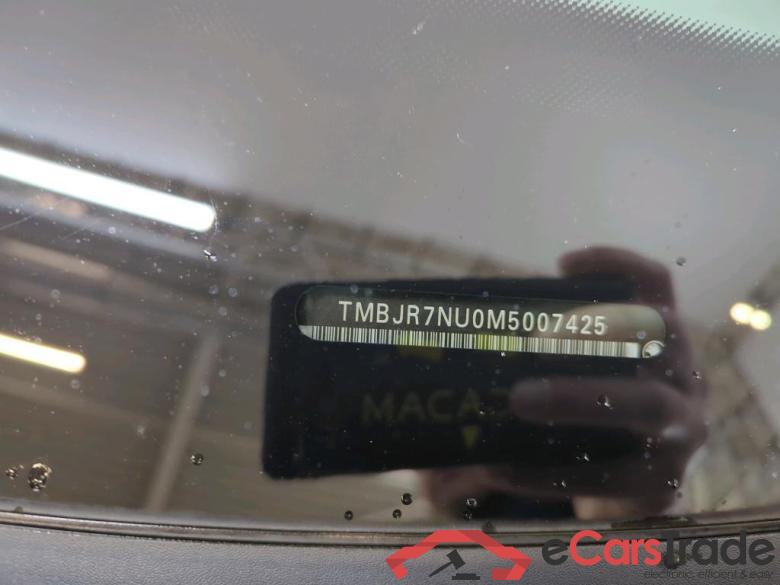 SKODA Karoq 110 kW #3