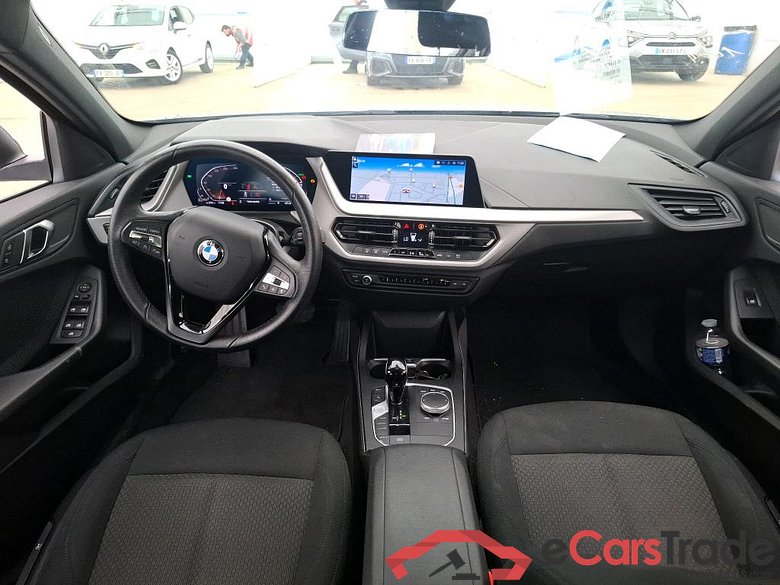 BMW 2.0 118D AUTO Business Design BMW Série 1 / 2019 / 5P / Berline 2.0 118D AUTO Business Design #5