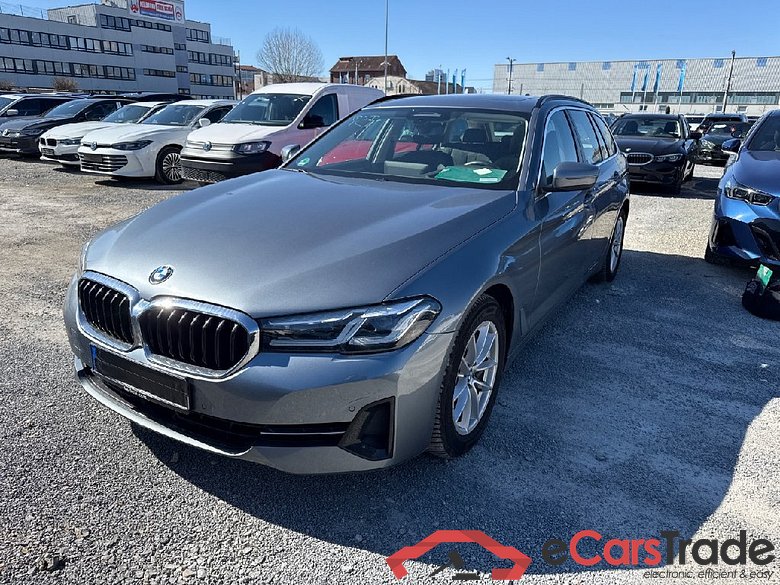 BMW 5-Serie Touring ´16 Baureihe 5 Touring 530 d xDrive 3.0 210KW AT8 E6d