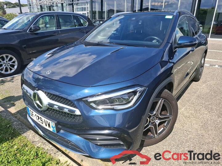 Mercedes GLA 200d AMG Aut. Pano LED-Multibeam Widescreen Ambient Navi Sport-Leather-Alcantara KeylessGo Camera Klima PDC ... #1