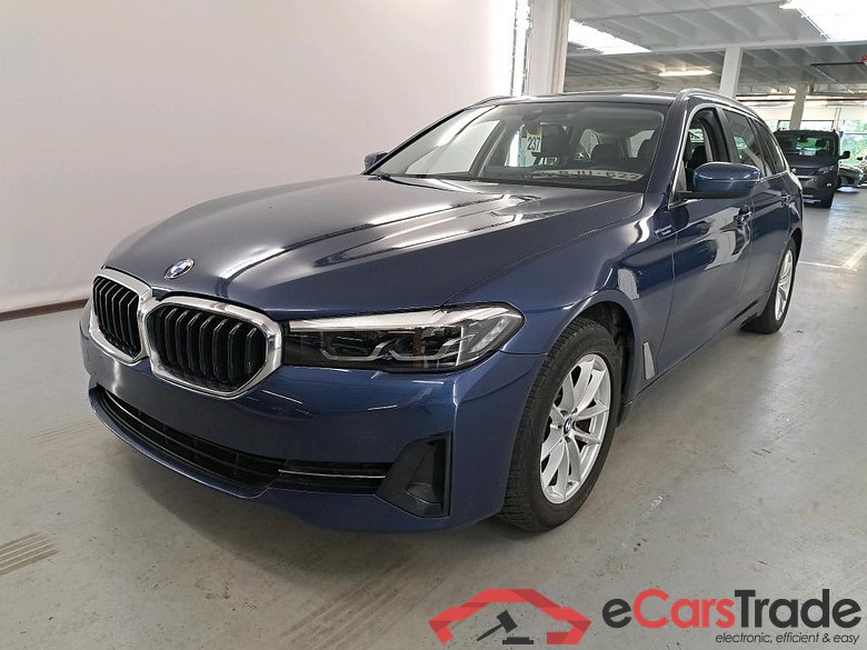 BMW 5 SERIES TOURING 2.0 520D 120KW TOURING AUTO Driving Assistant Parking Assistant Business