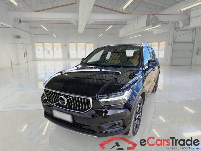 Volvo 218 VOLVO XC40 / 2017 / 5P / SUV T5 PLUG-IN HYBRID AUTO RECHARGE INSCR.