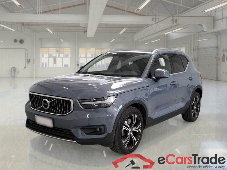 Volvo 218 VOLVO XC40 / 2017 / 5P / SUV T5 PLUG-IN HYBRID AUTO RECHARGE INSCR.