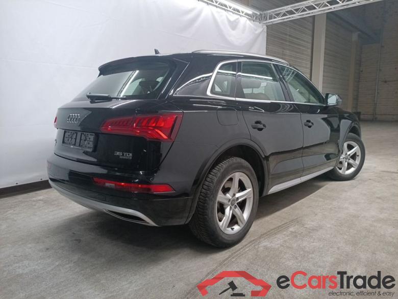 Audi Q5 Sport 35 TDI quattro 5d #4