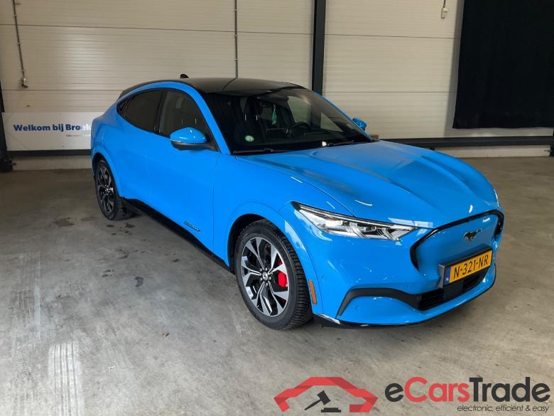 FORD Mustang Mach-E Ext. FE AWD 98 kWh #2