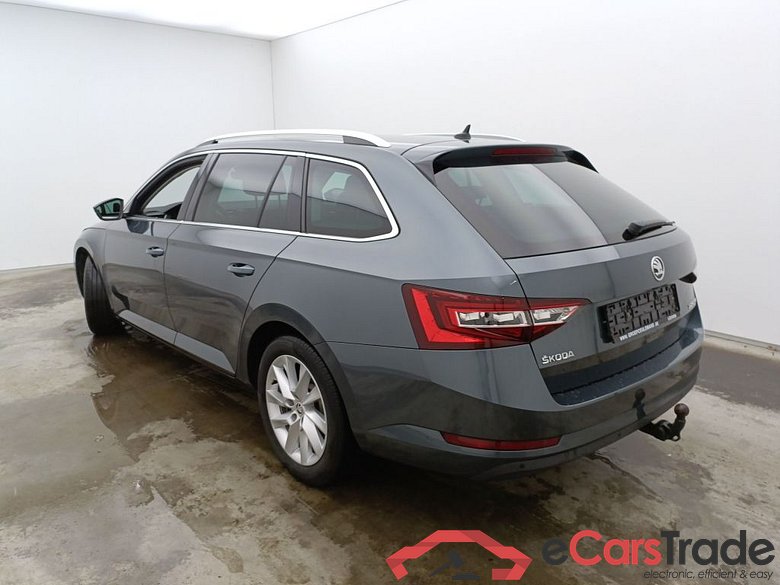 Skoda Superb Combi 2.0 CRTDI 110kW DSG7 Style 5d #4