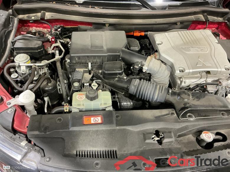 MITSUBISHI OUTLANDER 2.4 PHEV BUS. EDIT. SDA-NAV AUTO 4WD #6