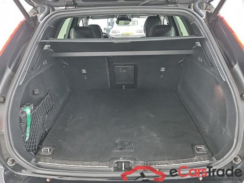 VOLVO XC60 T4 Geartronic R-Design 5D 140kW #5