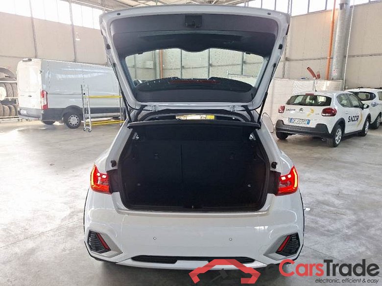 AUDI A1 CITYCARVER / 2018 / 5P / BERLINA 30 TSI CITYCARVER ADMIRED #5