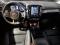 preview Volvo XC40 #2