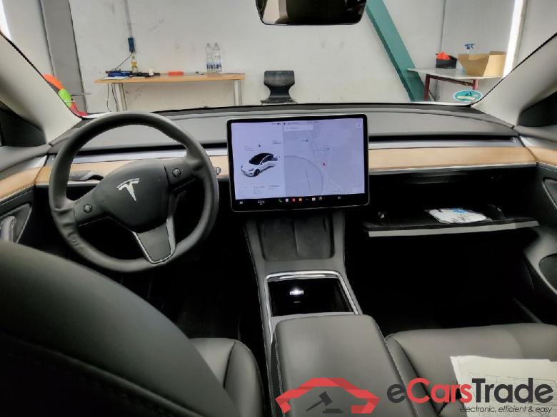 TESLA Model 3 Standard Reichweite Plus Hinterradantrieb 4d 208kW #3