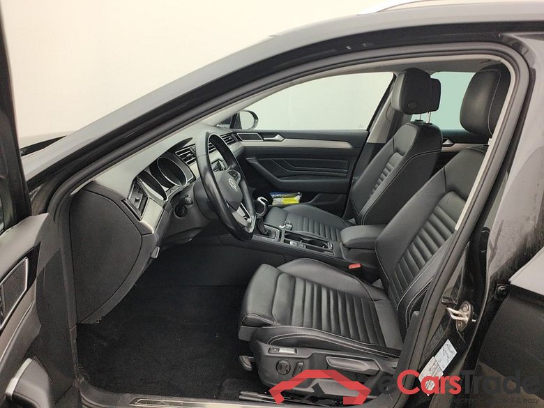 VOLKSWAGEN PASSAT VARIANT PA - 2019 2.0 TDi 150 Elegance (EU6 d) 5d #3