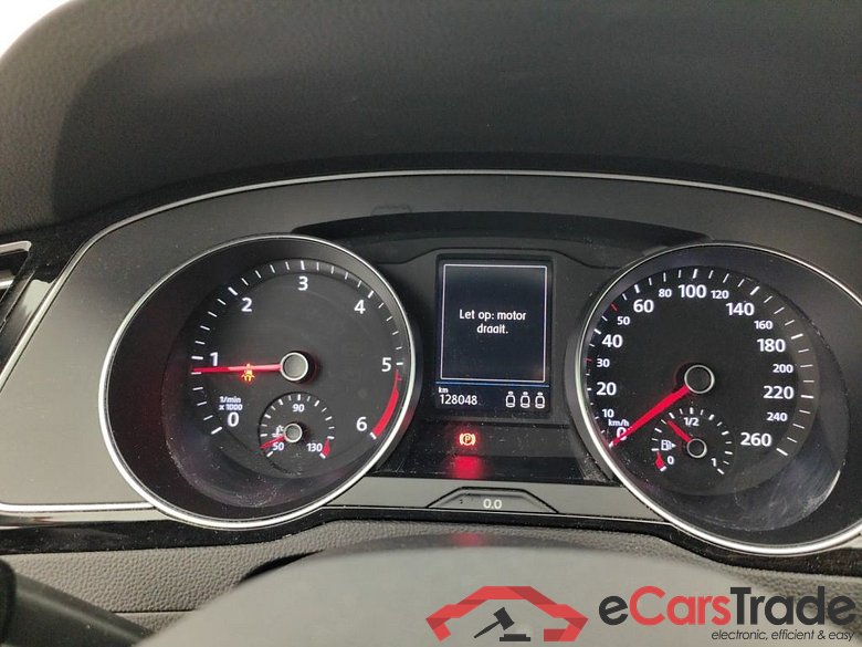 VOLKSWAGEN PASSAT VARIANT PA - 2019 2.0 TDi 150 Elegance (EU6 d) 5d #6