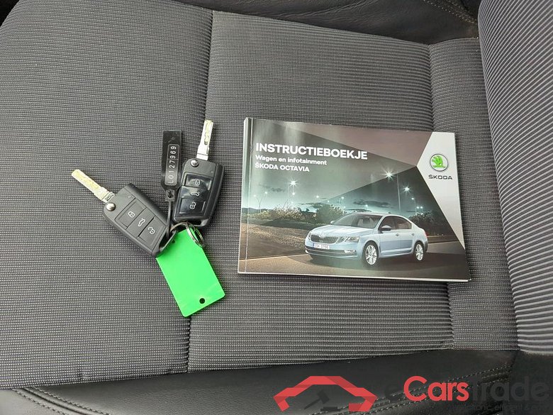 SKODA Octavia Combi 85 kW #6
