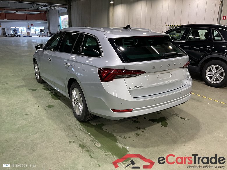 SKODA OCTAVIA COMBI - 2020 1.5 TSI Ambition #3