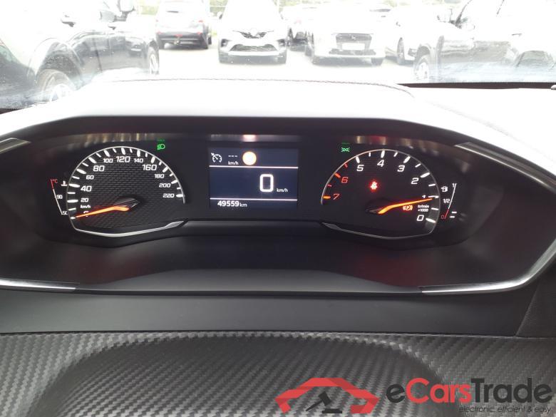 PEUGEOT 208 1.2 PureTech 100 ALLURE BVM #6 PEUGEOT 208 1.2 PureTech 100 ALLURE BVM #6