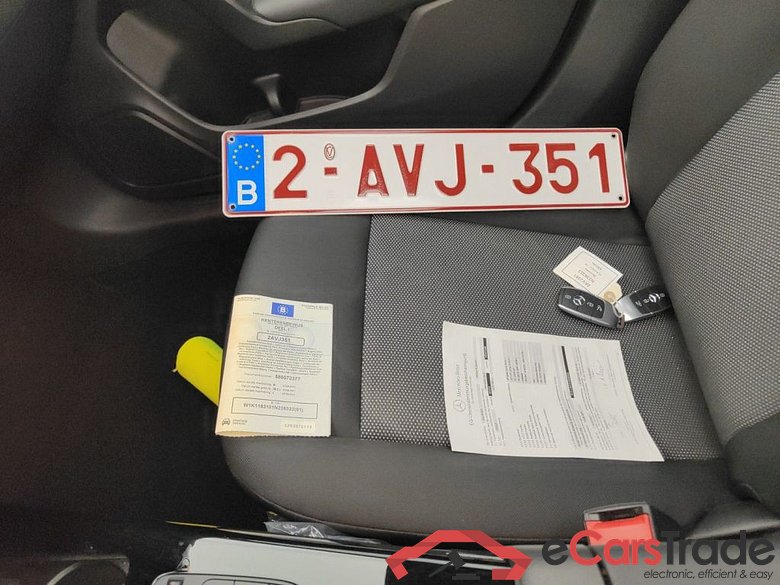 Mercedes-Benz CLA CLA 180 d Business Solution Essential Aut. 4d #4