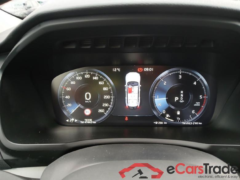 VOLVO XC90 / 2019 / 5P / todoterreno 2.0 B5 D AWD Momentum Pro Auto #4